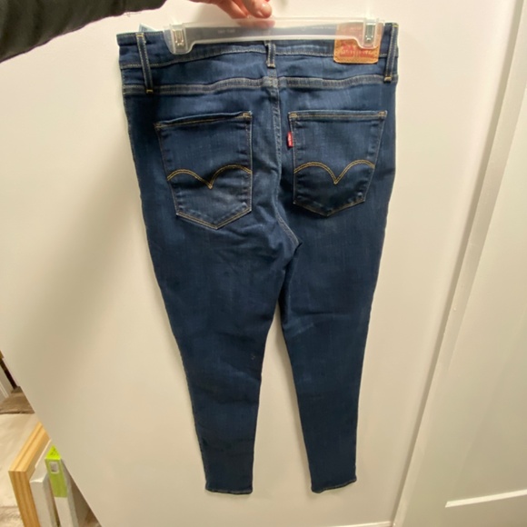 Levi’s 721 High Rise Skinny - Picture 2 of 4